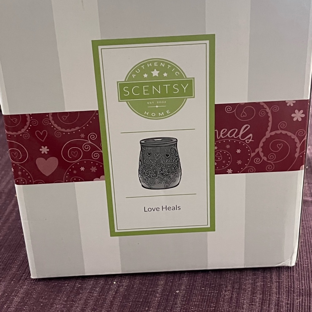 Scentsy Love Heals Warmer - Red